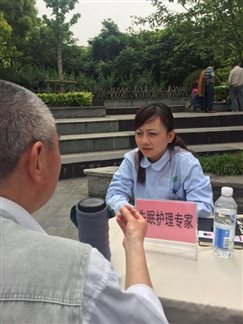 E:7年7护士节系列活动护理义诊照片微信图片_20170509094857.jpg